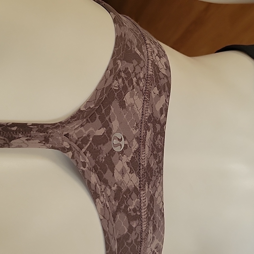 Lululemon Flow Y Bra Nulu - Picture 6 of 12